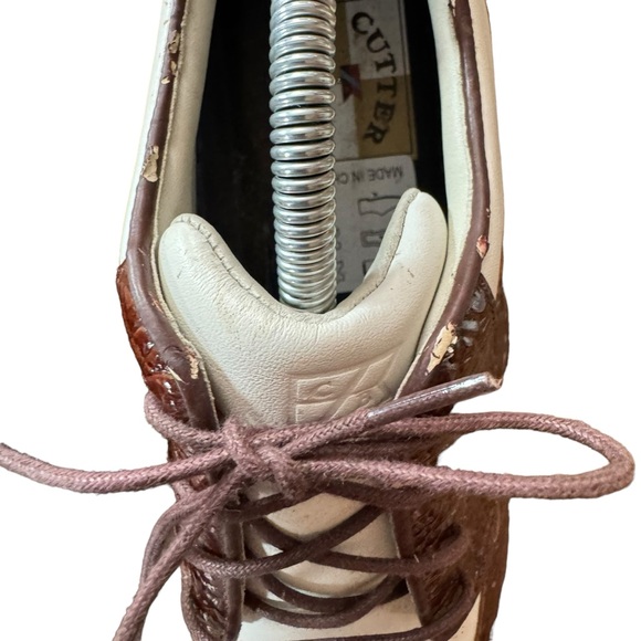 *Women’s Cutter and Buck 7.5 Brown/White Leather (Upper & Lining) Golf Shoes - Picture 8 of 15